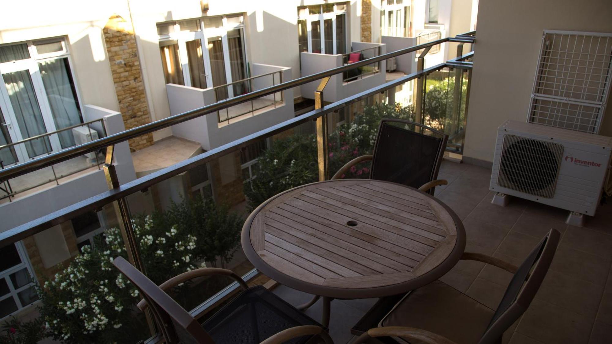 Lagada Resort Makrýgialos Eksteriør billede