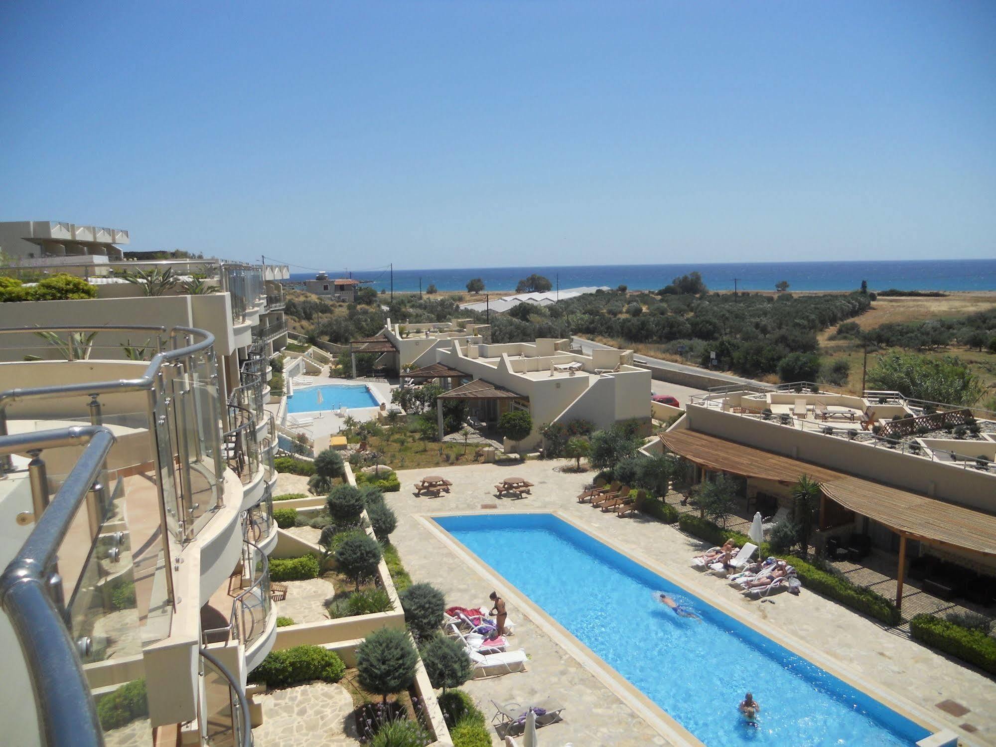 Lagada Resort Makrýgialos Eksteriør billede